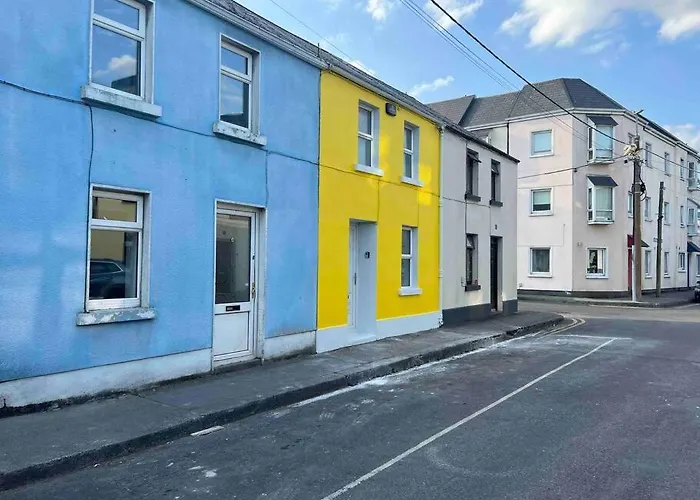 “The Art House 6” Galway, Woodquay